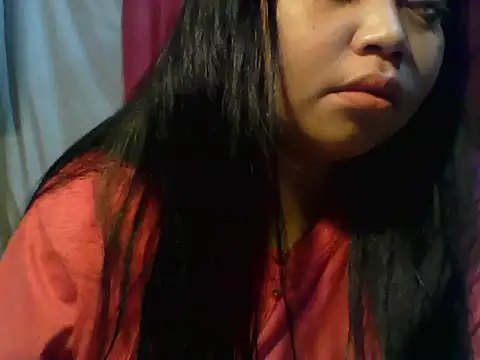 Snapshot of sweet_rhetta04 chatting on 10/12/25, 11:37 sweet rhetta04 online show from 10/12/25, 11:37