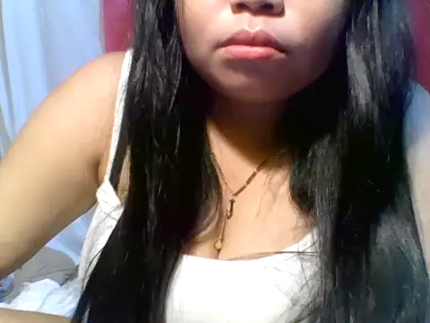Snapshot of sweet_rhetta04 chatting on 10/13/25, 11:43 sweet rhetta04 online show from 10/13/25, 11:43