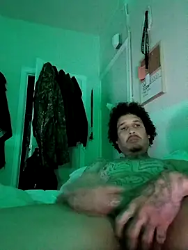 Snapshot of swipeswanger chatting on 10/14/25, 10:49 swipeswanger online show from 10/14/25, 10:49