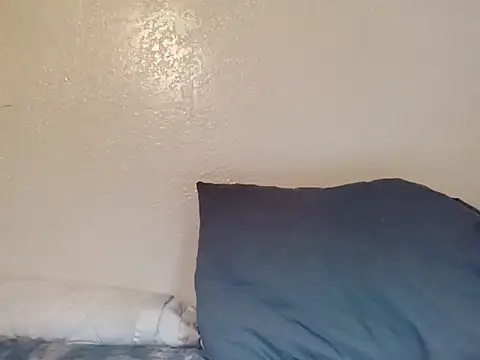 Snapshot of swipeswanger chatting on 12/23/25, 09:18 swipeswanger online show from 12/23/25, 09:18