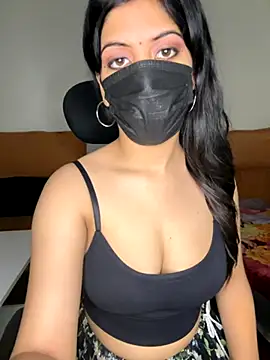 Snapshot of hey_wifey chatting on 10/17/25, 02:41 hey wifey online show from 10/17/25, 02:41