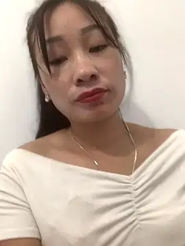 Linh sexyy online show from 10/31/25, 03:35