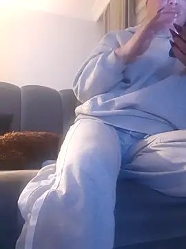 Snapshot of Trans_Mahsen chatting on 10/21/25, 06:08 Trans Mahsen online show from 10/21/25, 06:08