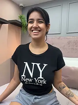 1evelinewood online show from 02/27/25, 02:54