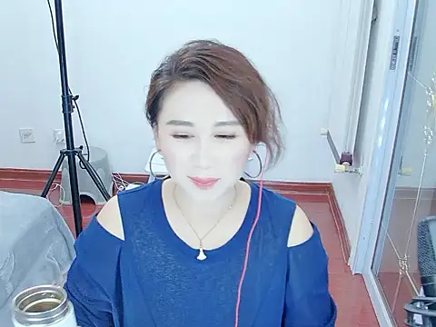 Snapshot of -dandan chatting on 10/23/25, 07:07 -dandan online show from 10/23/25, 07:07