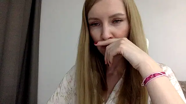 Snapshot of Neralith chatting on 04/18/26, 07:58 Neralith online show from 04/18/26, 07:58