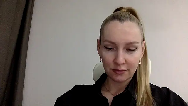 Snapshot of Neralith chatting on 06/23/26, 07:12 Neralith online show from 06/23/26, 07:12