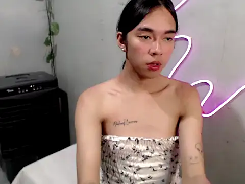 Snapshot of miatrixs chatting on 03/27/26, 03:23 miatrixs online show from 03/27/26, 03:23