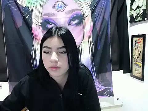 AlanaCollins- online show from 10/16/25, 11:33