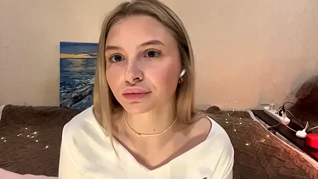 VictoriaMystery online show from 10/27/25, 03:49