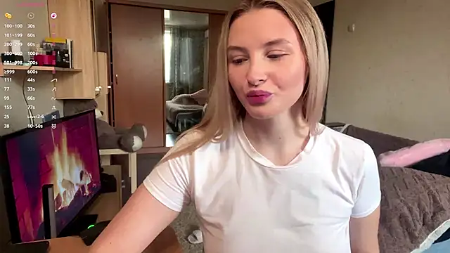 VictoriaMystery online show from 11/22/25, 11:42