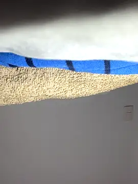 Snapshot of Dani_anal_ts chatting on 10/20/25, 06:41 Dani anal ts online show from 10/20/25, 06:41