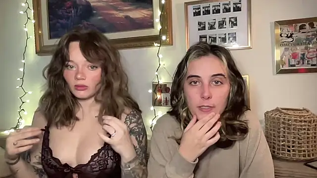 lill daddysgirl online show from 12/16/25, 12:15