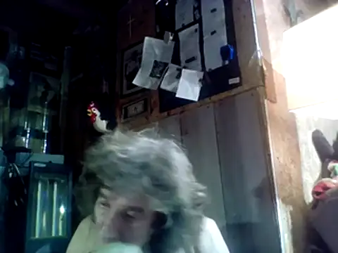 Snapshot of OldManOnline chatting on 03/27/26, 05:57 OldManOnline online show from 03/27/26, 05:57