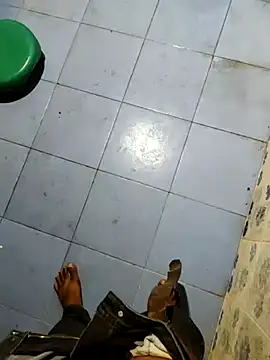 incestmom online show from 10/27/25, 10:41