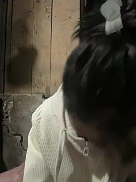 Linh-xxx online show from 03/04/26, 02:45