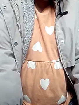 Linh-xxx online show from 03/17/26, 02:49