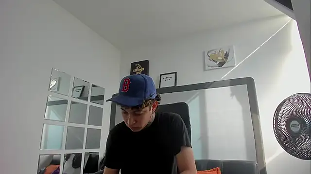 Sky Wild online show from 10/27/25, 08:13