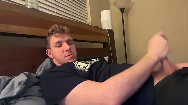 eddieeeeee1232 online show from 12/19/25, 05:14