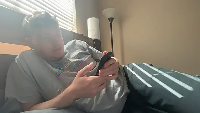 eddieeeeee1232 online show from 12/19/25, 06:59