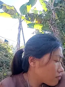 -Paige- online show from 11/29/25, 06:49