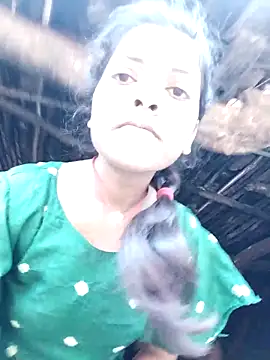 Snapshot of Anju_cutt chatting on 10/18/25, 02:25 Anju cutt online show from 10/18/25, 02:25