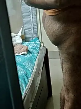 mpl sub4 online show from 11/01/25, 04:20