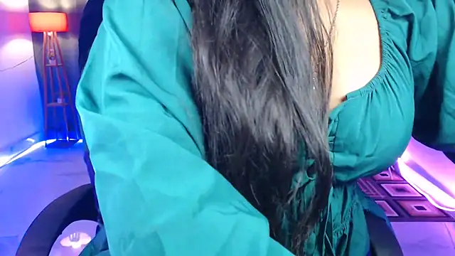 Rashiii  online show from 04/13/26, 04:34