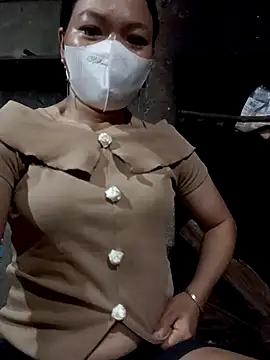 nat-tri online show from 11/11/25, 12:21