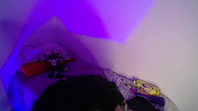 Miranda kim  online show from 11/10/25, 01:04