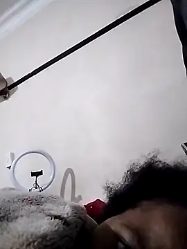 CaramelBoootie online show from 11/18/25, 03:56