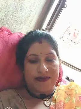Snapshot of Rayal_bhabi chatting on 05/17/26, 03:48 Rayal bhabi online show from 05/17/26, 03:48
