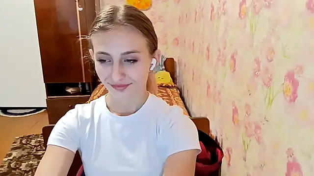 AmeliLia online show from 10/16/25, 02:07