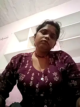 Snapshot of Manya_cute chatting on 10/15/25, 11:16 Manya cute online show from 10/15/25, 11:16
