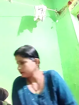 Karishma cute online show from 11/16/25, 12:33