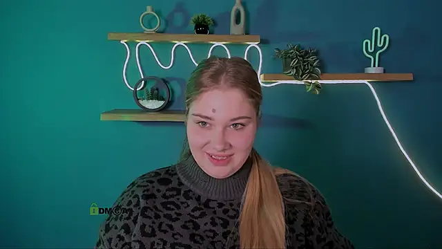 tereza moon online show from 10/27/25, 10:19