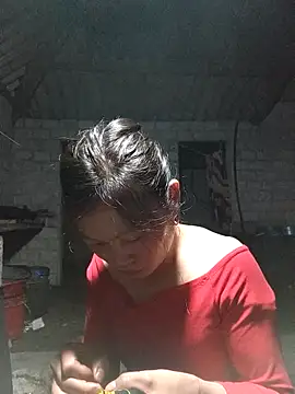 siusiu-00 online show from 10/15/25, 09:26