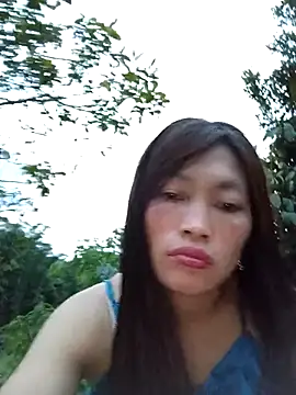 Snapshot of siusiu-00 chatting on 06/15/26, 11:56 siusiu-00 online show from 06/15/26, 11:56