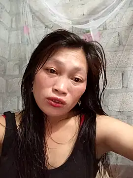Snapshot of siusiu-00 chatting on 06/27/26, 12:22 siusiu-00 online show from 06/27/26, 12:22