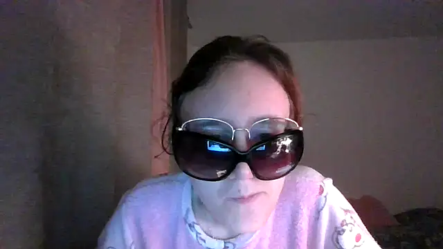 LuckySLove online show from 01/31/26, 09:24