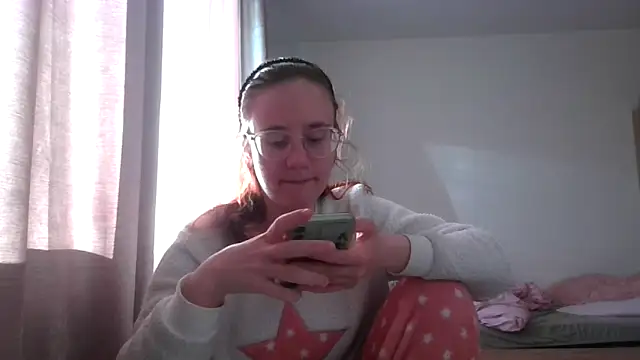 Snapshot of LuckySLove chatting on 05/14/26, 05:20 LuckySLove online show from 05/14/26, 05:20