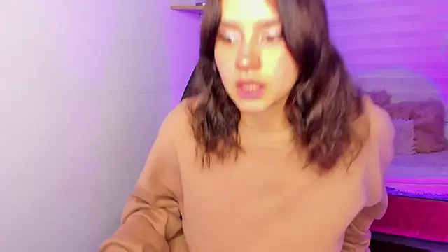 Emily Lindey online show from 10/21/25, 03:29