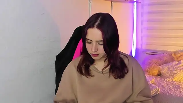 Emily Lindey online show from 01/11/26, 03:44