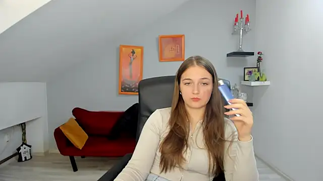 Snapshot of AnneWilsonn chatting on 10/15/25, 10:37 AnneWilsonn online show from 10/15/25, 10:37