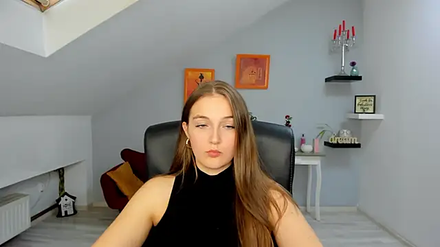 Snapshot of AnneWilsonn chatting on 11/07/25, 12:05 AnneWilsonn online show from 11/07/25, 12:05