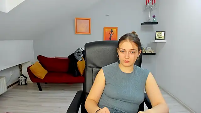 Snapshot of AnneWilsonn chatting on 02/09/26, 12:20 AnneWilsonn online show from 02/09/26, 12:20