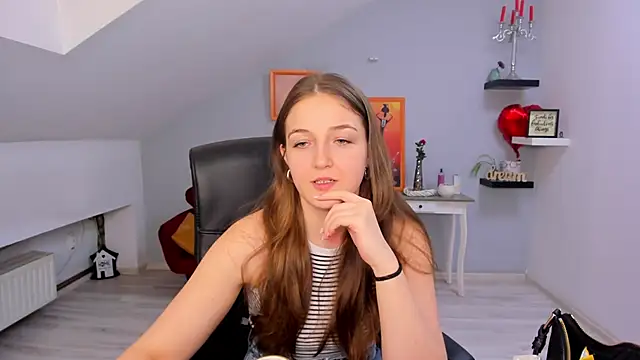 AnneWilsonn online show from 03/25/26, 12:22