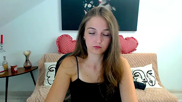 Snapshot of AnneWilsonn chatting on 07/22/26, 04:37 AnneWilsonn online show from 07/22/26, 04:37