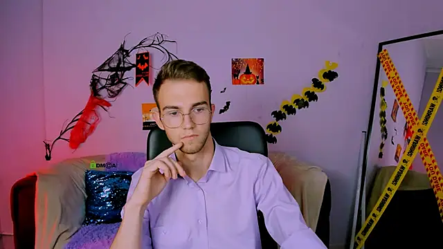 astren villo online show from 11/02/25, 01:13