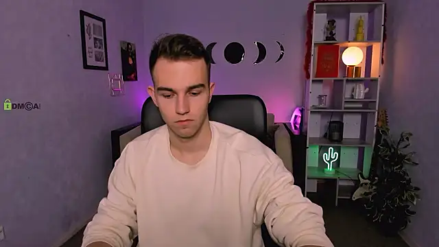 astren villo online show from 02/24/26, 06:44